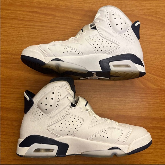 Jordan 6 Midnight Navy - Picture 2 of 11